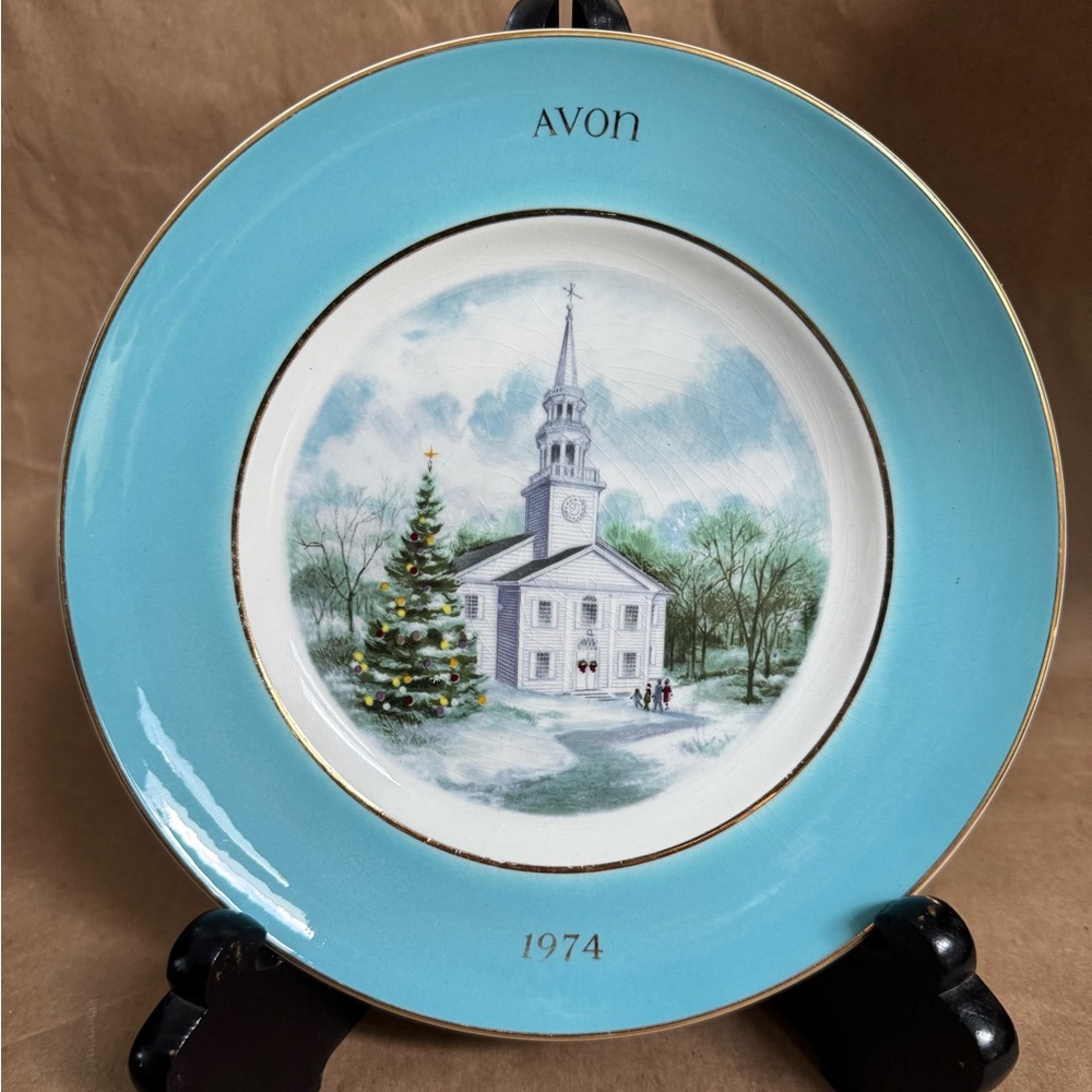 1974 Avon “Country Church” 9” Collectible Christmas Plate made by Wedgewood